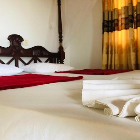 Blue Sea View Bed & Breakfast Unawatuna Bagian luar foto