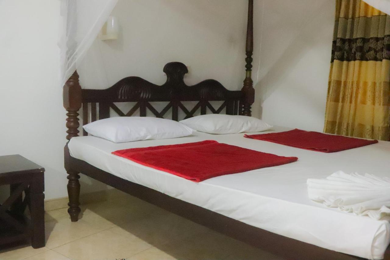 Blue Sea View Bed & Breakfast Unawatuna Bagian luar foto