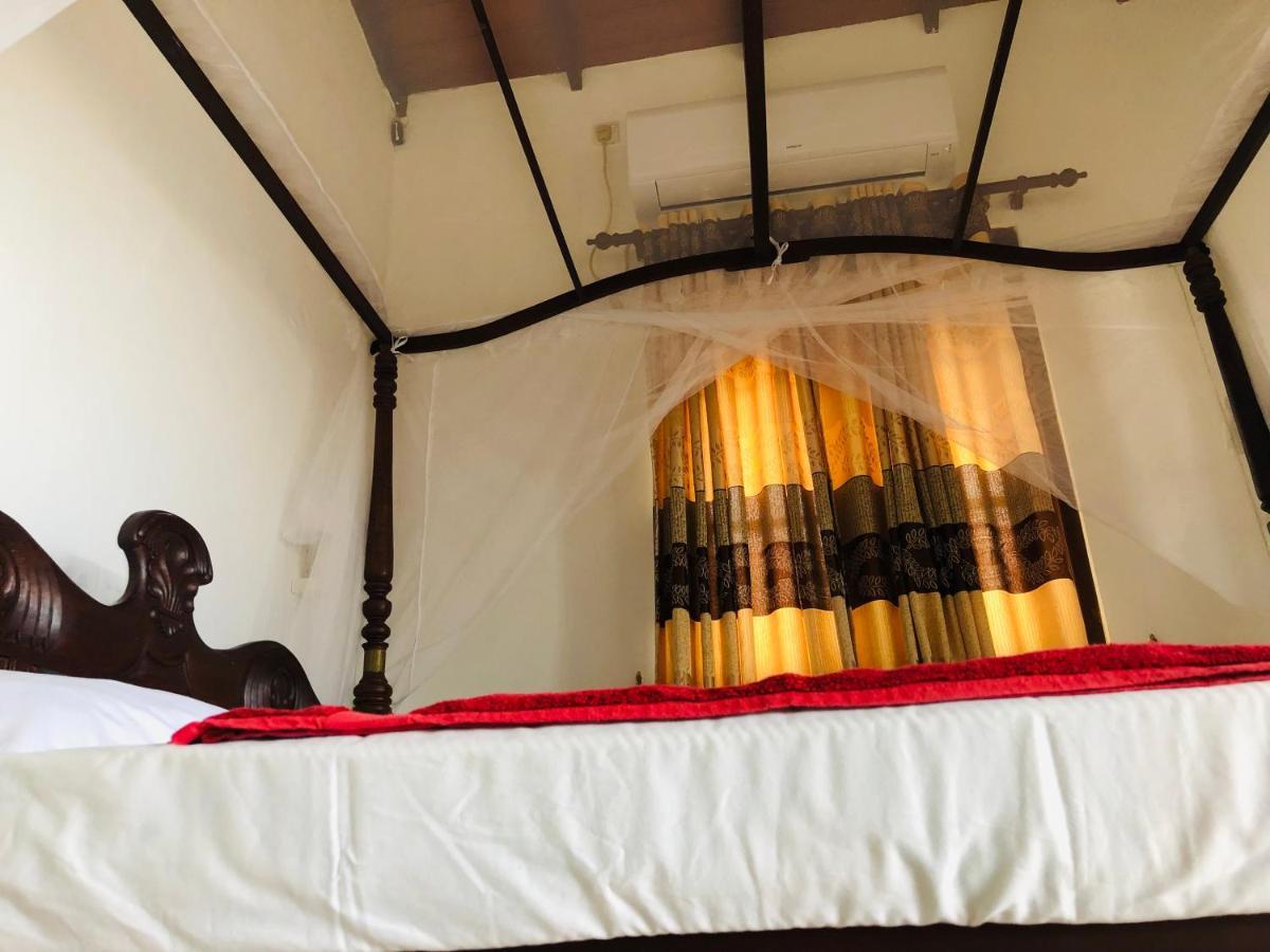 Blue Sea View Bed & Breakfast Unawatuna Bagian luar foto