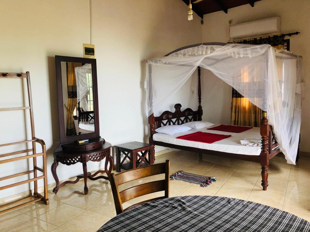 Blue Sea View Bed & Breakfast Unawatuna Bagian luar foto