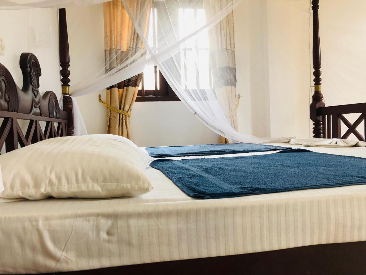 Blue Sea View Bed & Breakfast Unawatuna Bagian luar foto